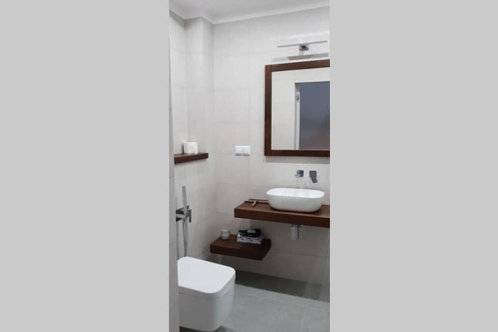Boutique 109 - Old City, Luxury Apt. With A Garage Краків Екстер'єр фото